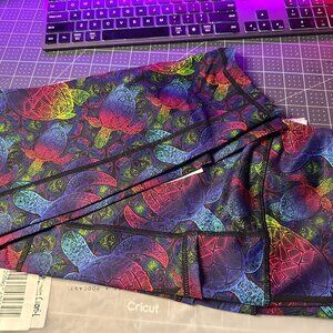 Constantly Varied Gear CVG L Crossfit Legging Retired Capri Rainbow Turtle